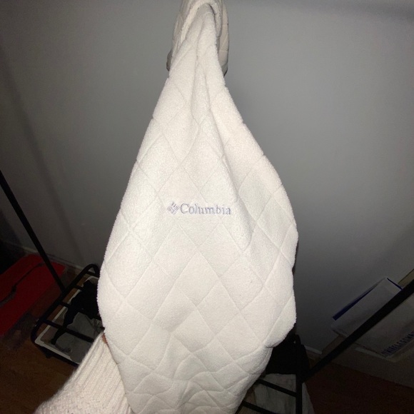 1/4 Zip Columbia Sweater - Picture 2 of 2